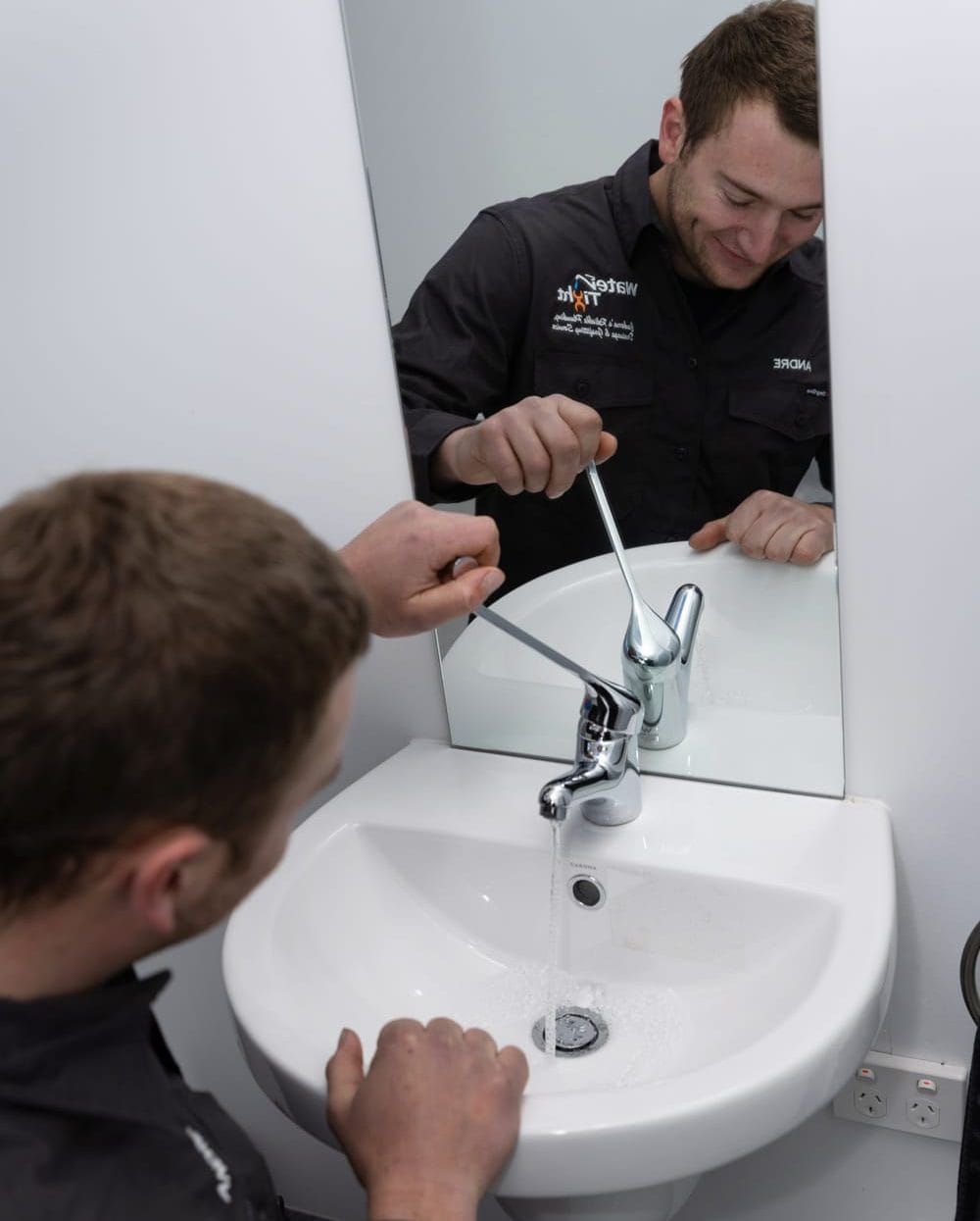 emergency plumber weston creek